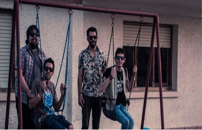 Supernadie lanza su tercer álbum de estudio titulado “Rockmántico”