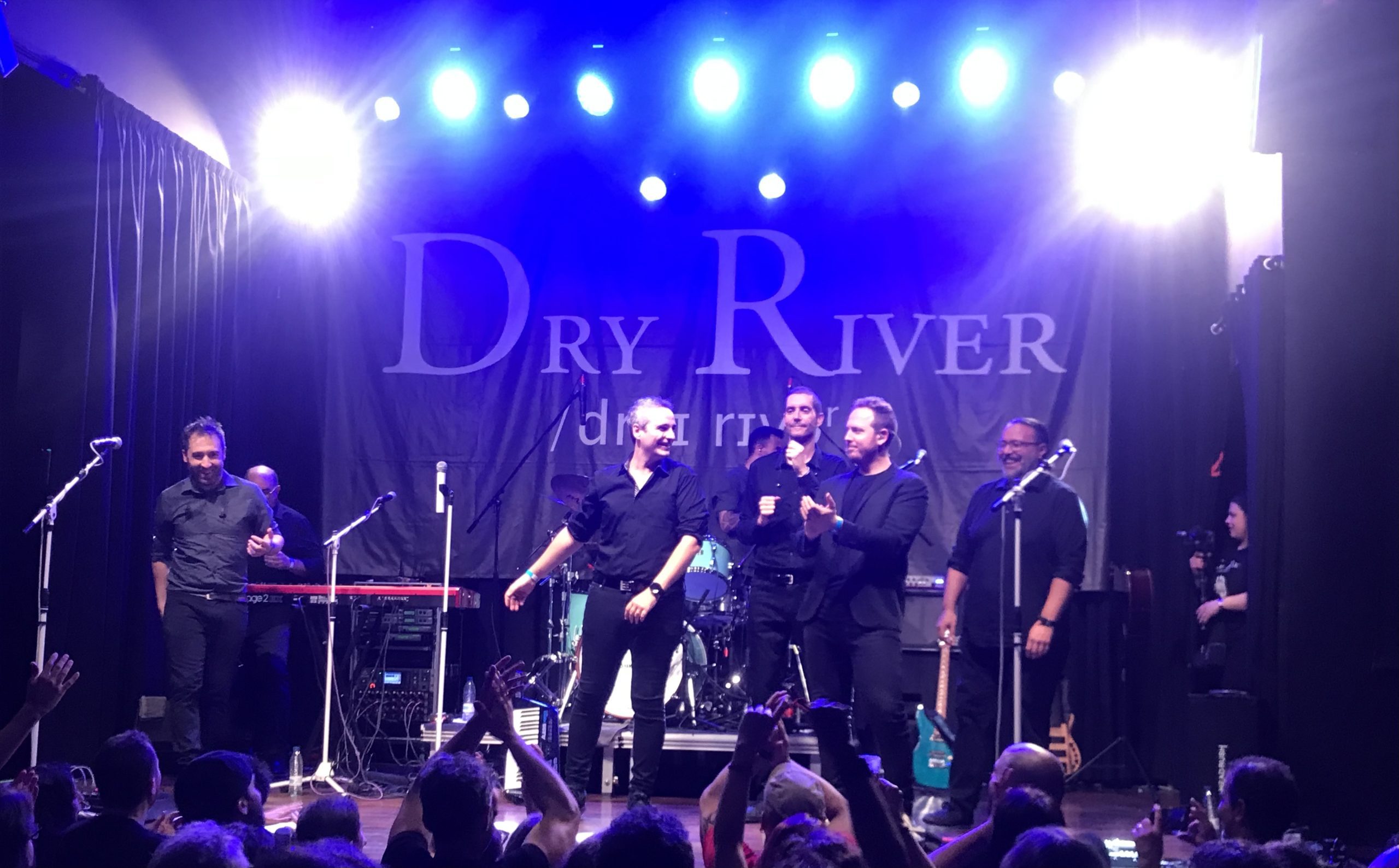 Crónica de DRY RIVER en la Sala Rock City, Almássera (VALENCIA) 11/11/2022