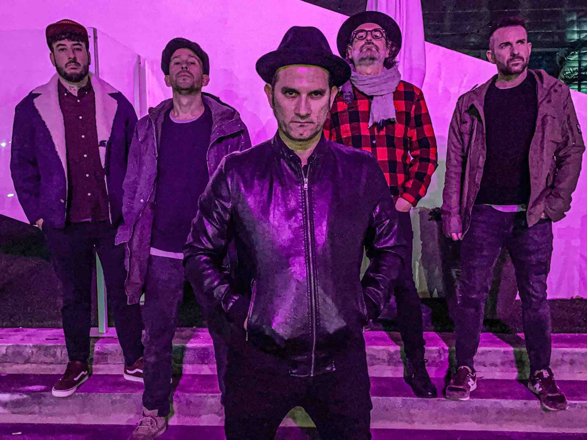 La banda valenciana FANÁTICOS lanza su cuarto single/videoclip ¿QUIÉN TE DIJO?