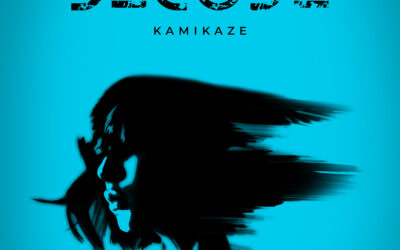 Decode lanzó su nuevo álbum, «Kamikaze», el 23 de octubre