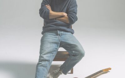 VÍCTOR MARTÍN empieza el año con una emocionante canción «MÁS»