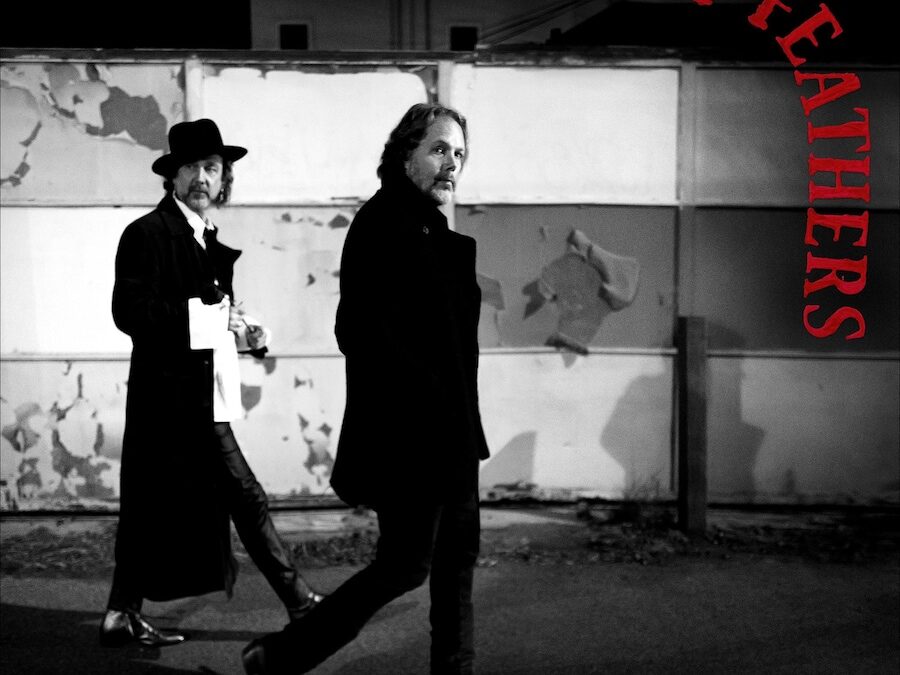 The Black Crowes- A pound of feathers